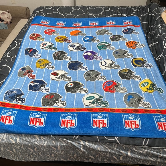 Vintage Nfl twin size blanket - Picture 10 of 10